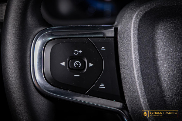 Volvo XC40 2.0 B3 Ultra Dark Edition|Pano|H&K|E-stoel|Cam