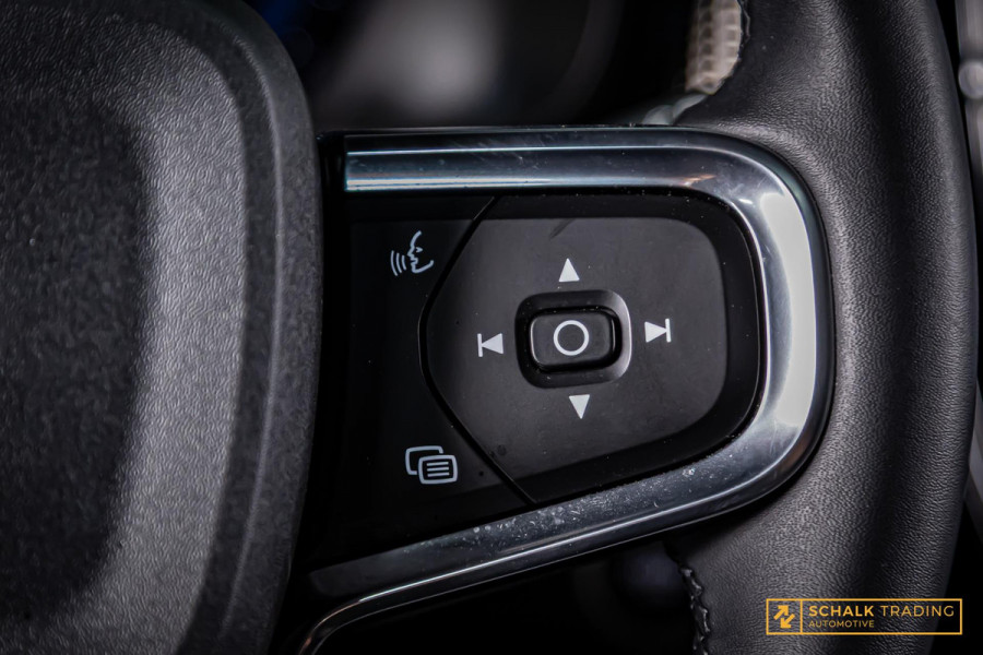 Volvo XC40 2.0 B3 Ultra Dark Edition|Pano|H&K|E-stoel|Cam