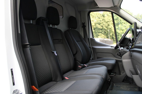 Ford Transit 350 2.0 TDCI L3H2 Trend MHEV 170pk Trend - Navigatie - Blind Spot - Adaptive cruise - Camera - 270gr deuren - Trekhaak - Rijklaa