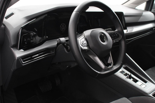 Volkswagen Golf 1.4 eHybrid DSG Style 204 Pk | Navigatie | Adaptive Cruise Control | Lane Assist | Privacy Glass | Stoel/Stuurverwarming |