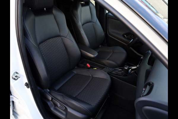 Toyota Yaris 1.5 Hyb. Launch Edition | Bi-Tone | Half Leder | Stoelverwarming