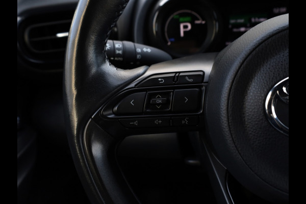 Toyota Yaris 1.5 Hyb. Launch Edition | Bi-Tone | Half Leder | Stoelverwarming