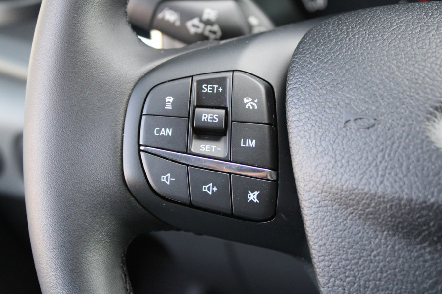 Ford Transit 350 2.0 TDCI L3H2 Trend 130pk Trend - Navigatie - Blind Spot - Adaptive cruise - Camera - 270gr deuren - Trekhaak - Rijklaar