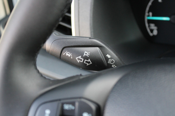 Ford Transit 350 2.0 TDCI L3H2 Trend 130pk Trend - Navigatie - Blind Spot - Adaptive cruise - Camera - 270gr deuren - Trekhaak - Rijklaar