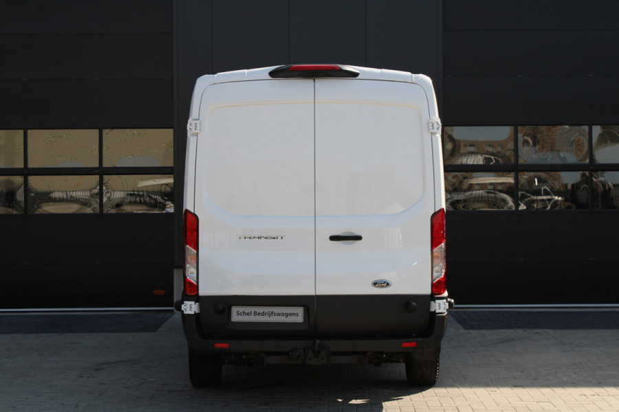 Ford Transit 350 2.0 TDCI L3H2 Trend 130pk Trend - Navigatie - Blind Spot - Adaptive cruise - Camera - 270gr deuren - Trekhaak - Rijklaar