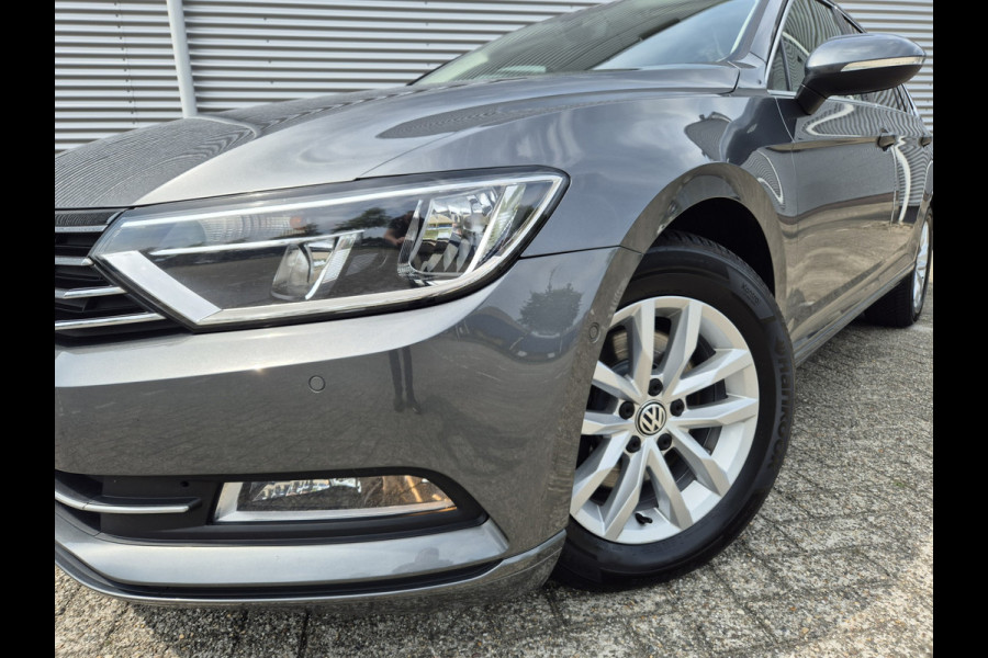 Volkswagen Passat Variant 1.4 TSI Comfortline Business ,airco,adap cruise,trekhaak,navigatie,app conect,stoelverwarming,parkeer,