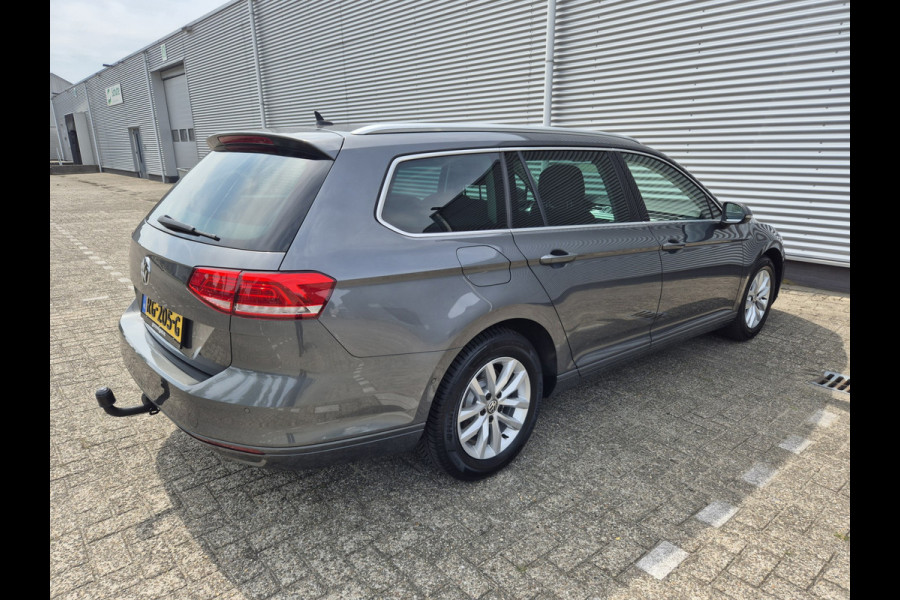 Volkswagen Passat Variant 1.4 TSI Comfortline Business ,airco,adap cruise,trekhaak,navigatie,app conect,stoelverwarming,parkeer,