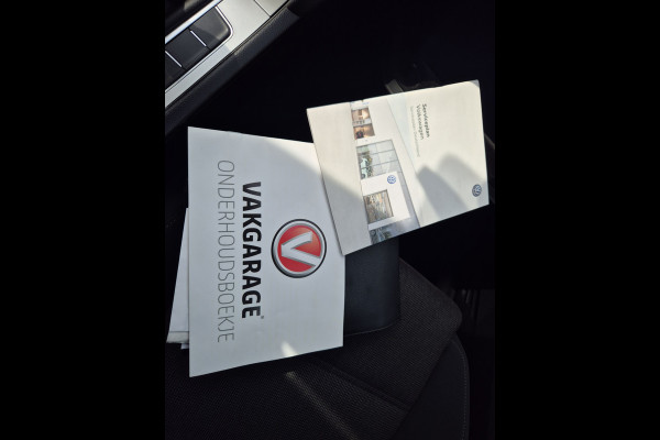 Volkswagen Passat Variant 1.4 TSI Comfortline Business ,airco,adap cruise,trekhaak,navigatie,app conect,stoelverwarming,parkeer,