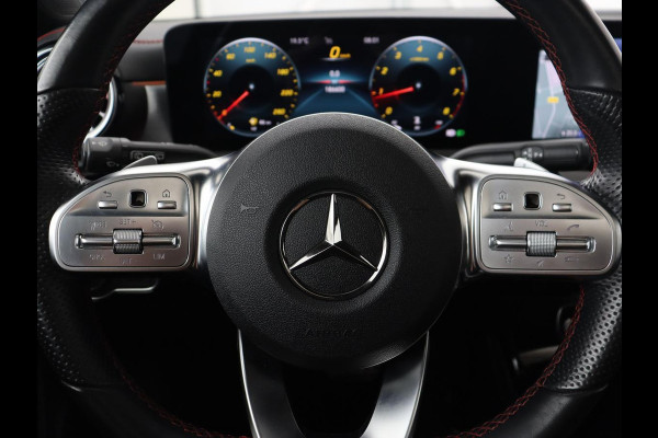 Mercedes-Benz CLA-Klasse Shooting Brake 200 Business Solution AMG | Panoramadak | Trekhaak | Stoelverwarming | Memory | Matrix LED | Carplay | Leder/Alcantara | Camera | Navigatie | Park Assist