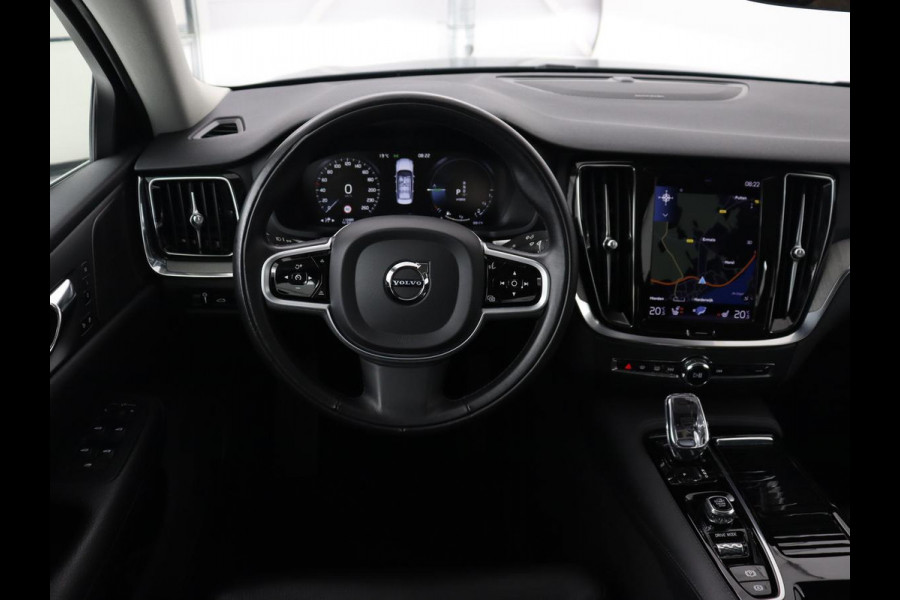 Volvo S60 2.0 Recharge T6 Inscription | Leder | Stoel & stuurverwarming | Camera | Harman/Kardon | Adaptive cruise | Carplay | Keyless | Memory | Navigatie | Parkeerhulp | Dodehoek detectie | Full LED