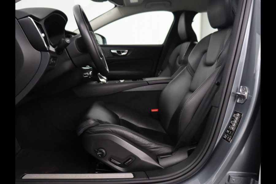 Volvo S60 2.0 Recharge T6 Inscription | Leder | Stoel & stuurverwarming | Camera | Harman/Kardon | Adaptive cruise | Carplay | Keyless | Memory | Navigatie | Parkeerhulp | Dodehoek detectie | Full LED