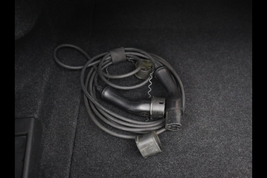 Volvo S60 2.0 Recharge T6 Inscription | Leder | Stoel & stuurverwarming | Camera | Harman/Kardon | Adaptive cruise | Carplay | Keyless | Memory | Navigatie | Parkeerhulp | Dodehoek detectie | Full LED