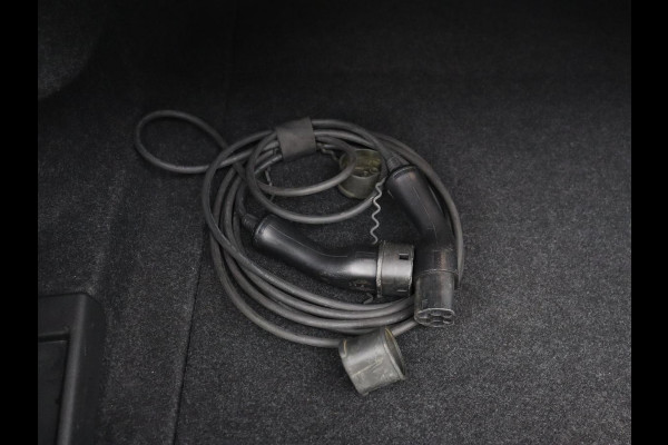 Volvo S60 2.0 Recharge T6 Inscription | Leder | Stoel & stuurverwarming | Camera | Harman/Kardon | Adaptive cruise | Carplay | Keyless | Memory | Navigatie | Parkeerhulp | Dodehoek detectie | Full LED