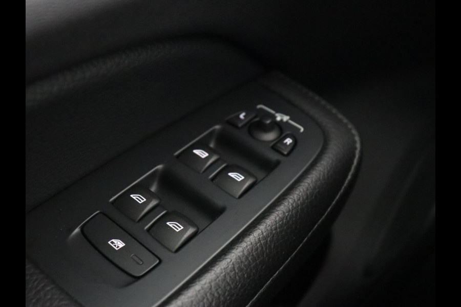 Volvo S60 2.0 Recharge T6 Inscription | Leder | Stoel & stuurverwarming | Camera | Harman/Kardon | Adaptive cruise | Carplay | Keyless | Memory | Navigatie | Parkeerhulp | Dodehoek detectie | Full LED
