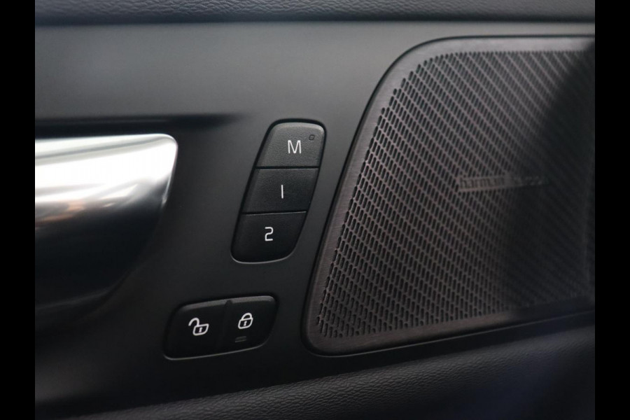 Volvo S60 2.0 Recharge T6 Inscription | Leder | Stoel & stuurverwarming | Camera | Harman/Kardon | Adaptive cruise | Carplay | Keyless | Memory | Navigatie | Parkeerhulp | Dodehoek detectie | Full LED