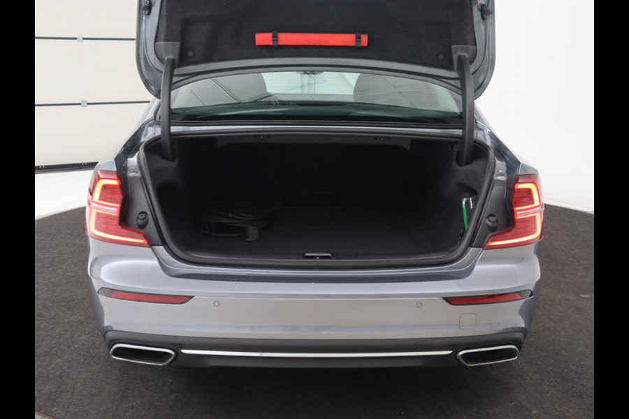 Volvo S60 2.0 Recharge T6 Inscription | Leder | Stoel & stuurverwarming | Camera | Harman/Kardon | Adaptive cruise | Carplay | Keyless | Memory | Navigatie | Parkeerhulp | Dodehoek detectie | Full LED