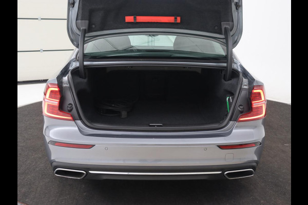 Volvo S60 2.0 Recharge T6 Inscription | Leder | Stoel & stuurverwarming | Camera | Harman/Kardon | Adaptive cruise | Carplay | Keyless | Memory | Navigatie | Parkeerhulp | Dodehoek detectie | Full LED