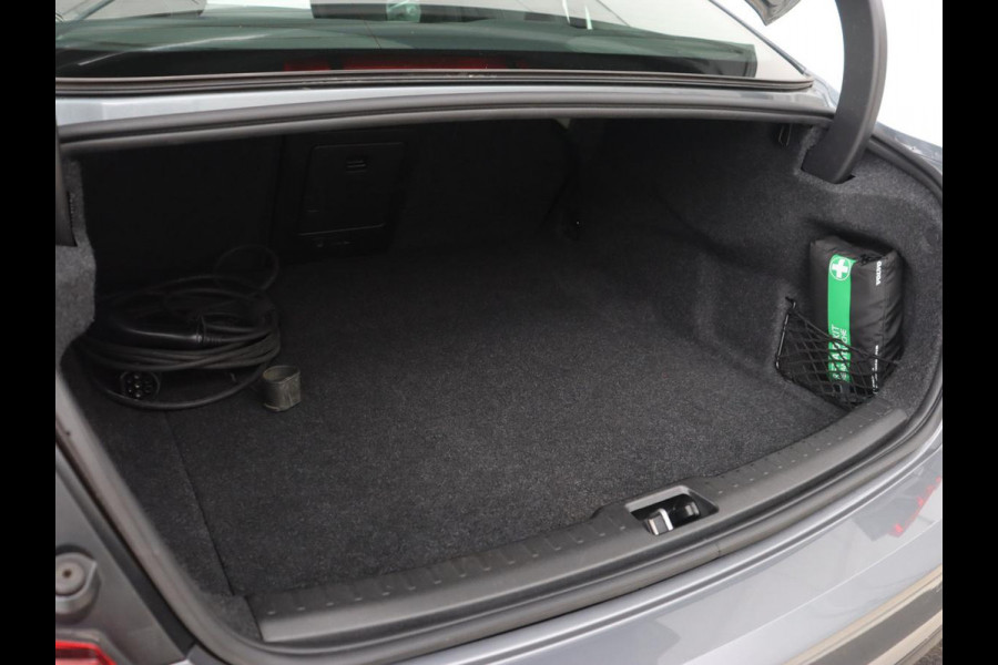 Volvo S60 2.0 Recharge T6 Inscription | Leder | Stoel & stuurverwarming | Camera | Harman/Kardon | Adaptive cruise | Carplay | Keyless | Memory | Navigatie | Parkeerhulp | Dodehoek detectie | Full LED