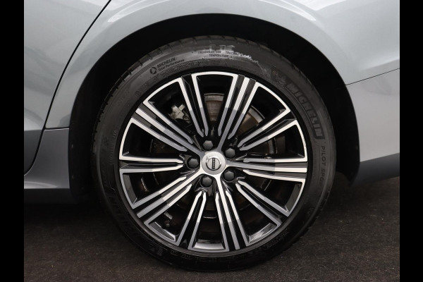 Volvo S60 2.0 Recharge T6 Inscription | Leder | Stoel & stuurverwarming | Camera | Harman/Kardon | Adaptive cruise | Carplay | Keyless | Memory | Navigatie | Parkeerhulp | Dodehoek detectie | Full LED