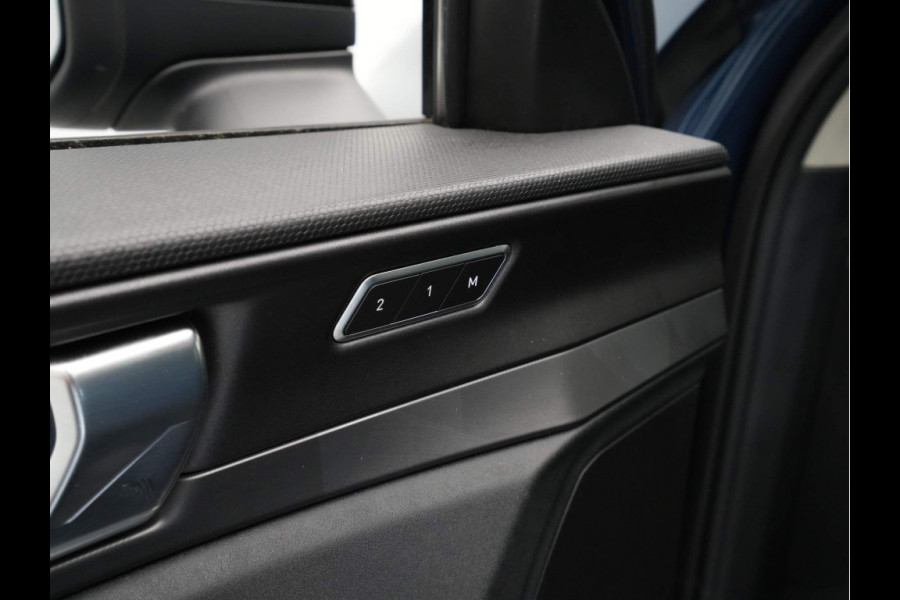 Lynk & Co 01 1.5 Panorama 360 Camera Stoelverwarming Side Assist 134