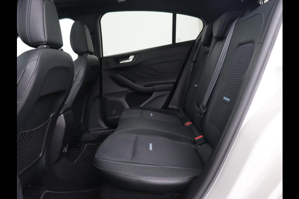 Ford Focus 1.5 EcoBoost Active | Panoramadak | Head-Up | Stoel & stuurverwarming | Camera | Adaptive cruise | Full LED | Keyless | Carplay | Navigatie | B&O Sound | Climate control | Park Assist
