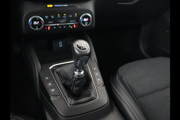 Ford Focus 1.5 EcoBoost Active | Panoramadak | Head-Up | Stoel & stuurverwarming | Camera | Adaptive cruise | Full LED | Keyless | Carplay | Navigatie | B&O Sound | Climate control | Park Assist