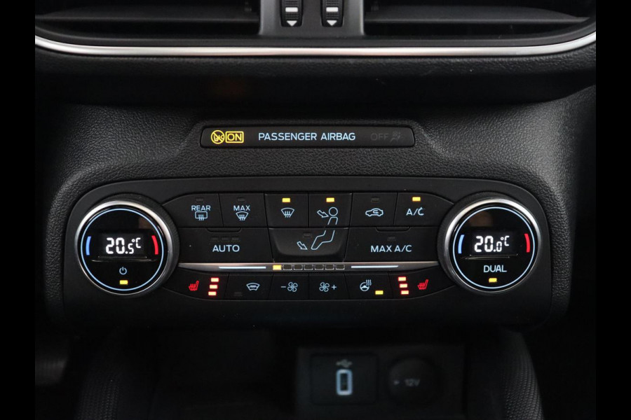 Ford Focus 1.5 EcoBoost Active | Panoramadak | Head-Up | Stoel & stuurverwarming | Camera | Adaptive cruise | Full LED | Keyless | Carplay | Navigatie | B&O Sound | Climate control | Park Assist