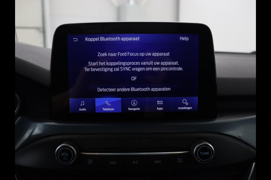 Ford Focus 1.5 EcoBoost Active | Panoramadak | Head-Up | Stoel & stuurverwarming | Camera | Adaptive cruise | Full LED | Keyless | Carplay | Navigatie | B&O Sound | Climate control | Park Assist