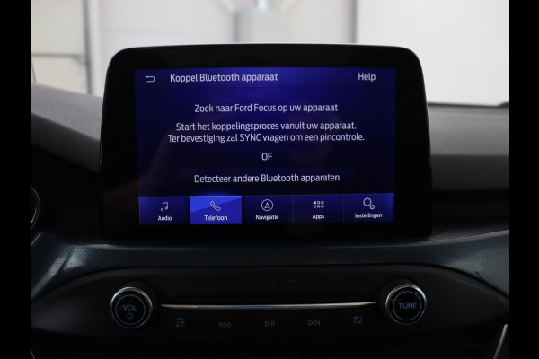 Ford Focus 1.5 EcoBoost Active | Panoramadak | Head-Up | Stoel & stuurverwarming | Camera | Adaptive cruise | Full LED | Keyless | Carplay | Navigatie | B&O Sound | Climate control | Park Assist