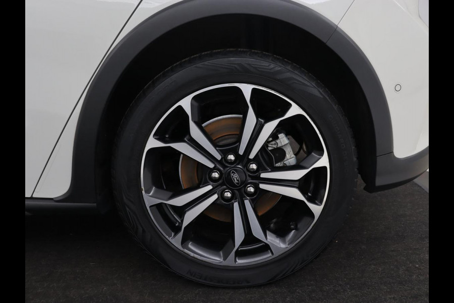 Ford Focus 1.5 EcoBoost Active | Panoramadak | Head-Up | Stoel & stuurverwarming | Camera | Adaptive cruise | Full LED | Keyless | Carplay | Navigatie | B&O Sound | Climate control | Park Assist
