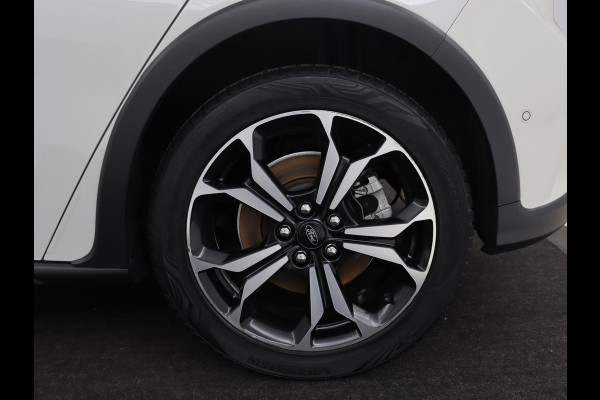 Ford Focus 1.5 EcoBoost Active | Panoramadak | Head-Up | Stoel & stuurverwarming | Camera | Adaptive cruise | Full LED | Keyless | Carplay | Navigatie | B&O Sound | Climate control | Park Assist