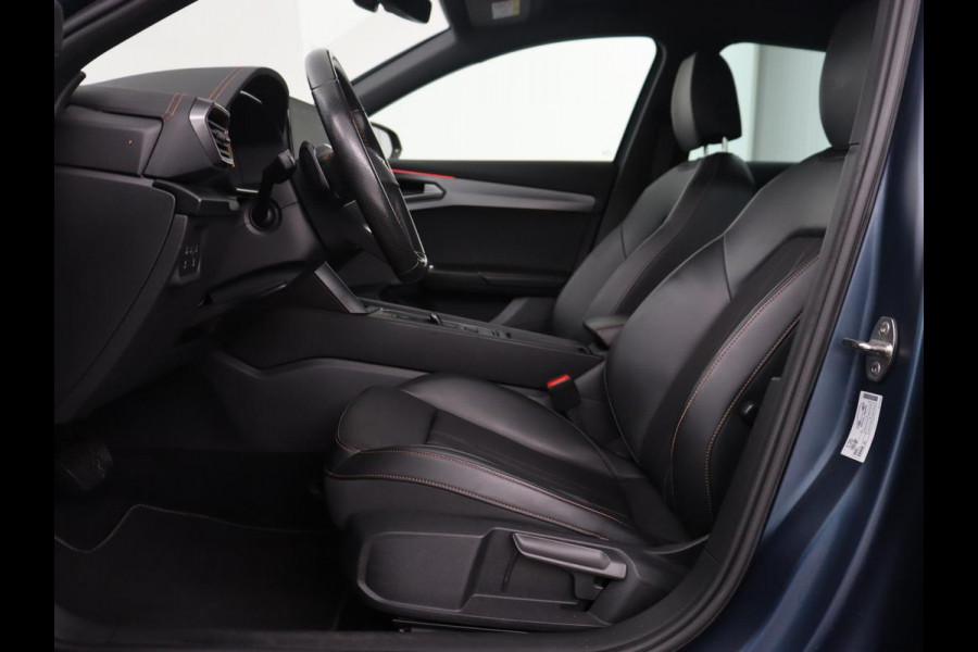 CUPRA Formentor 1.4 e-Hybrid | Carplay | Camera | Adaptive cruise | Sfeerverlichting | Keyless | Navigatie | Sportstoelen | Full LED | Petrol Blue Matt | PHEV | Plug-In