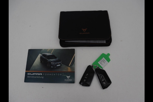 CUPRA Formentor 1.4 e-Hybrid | Carplay | Camera | Adaptive cruise | Sfeerverlichting | Keyless | Navigatie | Sportstoelen | Full LED | Petrol Blue Matt | PHEV | Plug-In