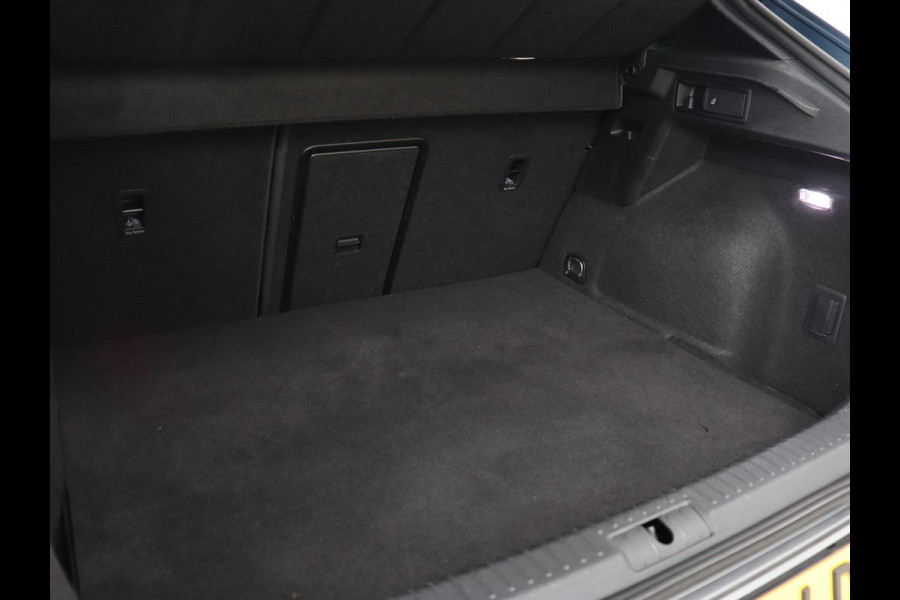 CUPRA Formentor 1.4 e-Hybrid | Carplay | Camera | Adaptive cruise | Sfeerverlichting | Keyless | Navigatie | Sportstoelen | Full LED | Petrol Blue Matt | PHEV | Plug-In