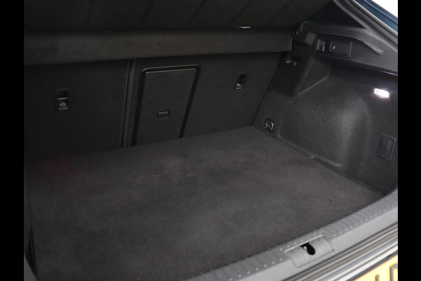 CUPRA Formentor 1.4 e-Hybrid | Carplay | Camera | Adaptive cruise | Sfeerverlichting | Keyless | Navigatie | Sportstoelen | Full LED | Petrol Blue Matt | PHEV | Plug-In