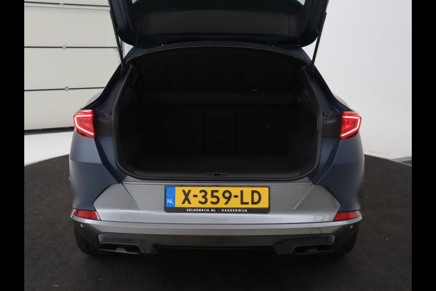 CUPRA Formentor 1.4 e-Hybrid | Carplay | Camera | Adaptive cruise | Sfeerverlichting | Keyless | Navigatie | Sportstoelen | Full LED | Petrol Blue Matt | PHEV | Plug-In