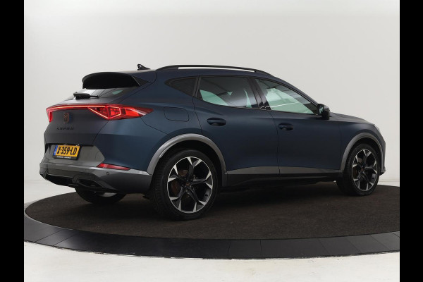 CUPRA Formentor 1.4 e-Hybrid | Carplay | Camera | Adaptive cruise | Sfeerverlichting | Keyless | Navigatie | Sportstoelen | Full LED | Petrol Blue Matt | PHEV | Plug-In