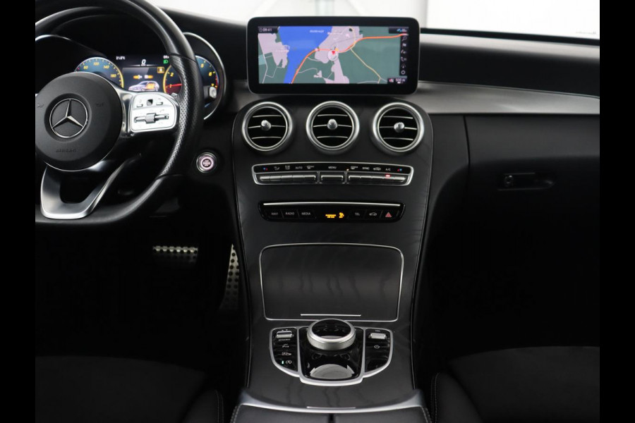Mercedes-Benz C-Klasse 160 Business Solution AMG | Trekhaak | Stoelverwarming | Leder/Alcantara | Navigatie | Full LED | Digital Cockpit | Camera | Park Assist | Cruise control
