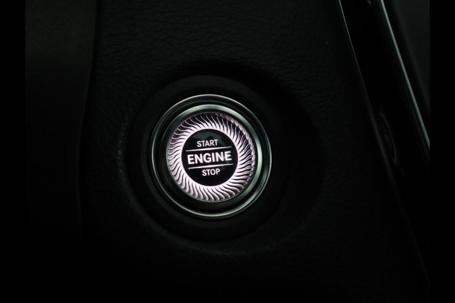 Mercedes-Benz C-Klasse 160 Business Solution AMG | Trekhaak | Stoelverwarming | Leder/Alcantara | Navigatie | Full LED | Digital Cockpit | Camera | Park Assist | Cruise control