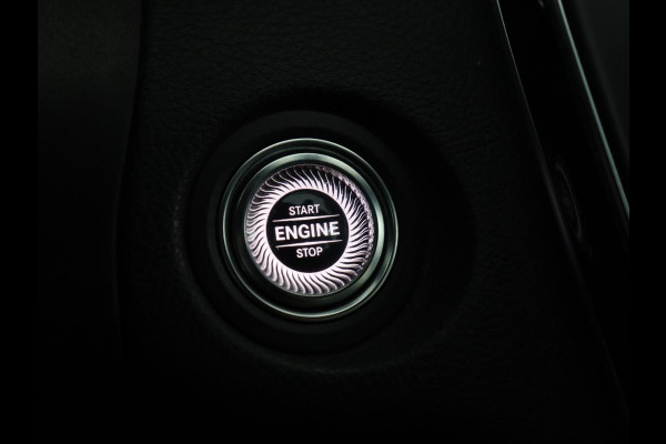 Mercedes-Benz C-Klasse 160 Business Solution AMG | Trekhaak | Stoelverwarming | Leder/Alcantara | Navigatie | Full LED | Digital Cockpit | Camera | Park Assist | Cruise control