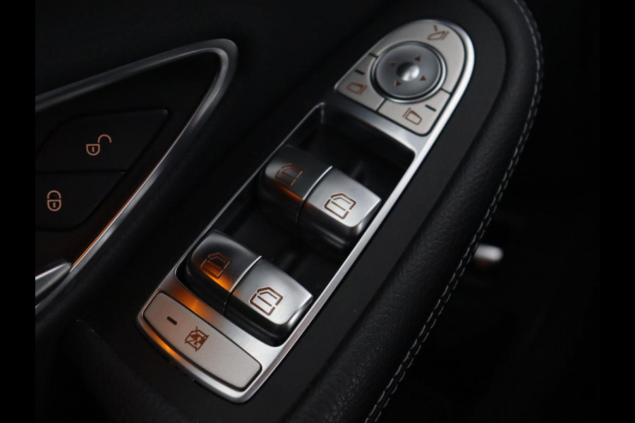Mercedes-Benz C-Klasse 160 Business Solution AMG | Trekhaak | Stoelverwarming | Leder/Alcantara | Navigatie | Full LED | Digital Cockpit | Camera | Park Assist | Cruise control