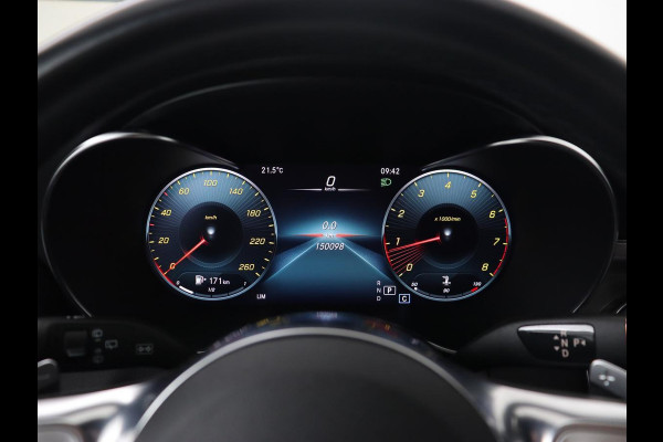 Mercedes-Benz C-Klasse 160 Business Solution AMG | Trekhaak | Stoelverwarming | Leder/Alcantara | Navigatie | Full LED | Digital Cockpit | Camera | Park Assist | Cruise control