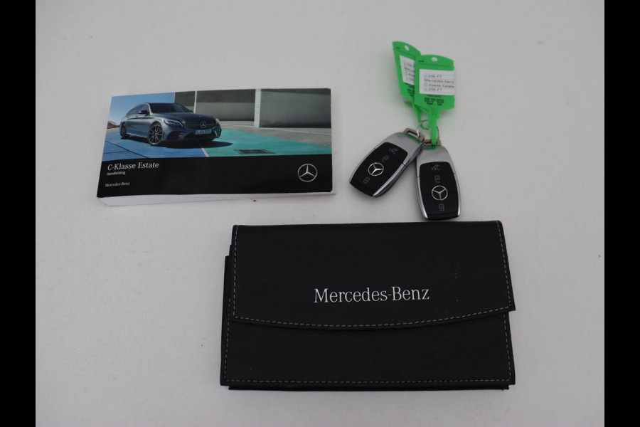Mercedes-Benz C-Klasse 160 Business Solution AMG | Trekhaak | Stoelverwarming | Leder/Alcantara | Navigatie | Full LED | Digital Cockpit | Camera | Park Assist | Cruise control