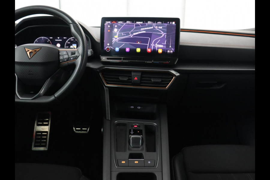 CUPRA Formentor 1.4 e-Hybrid VZ | 245pk | 360 Camera | Stoel & stuurverwarming | Adaptive cruise | Carplay | Sfeerverlichting | Navigatie | Park Assist | Keyless | PHEV | Plug In