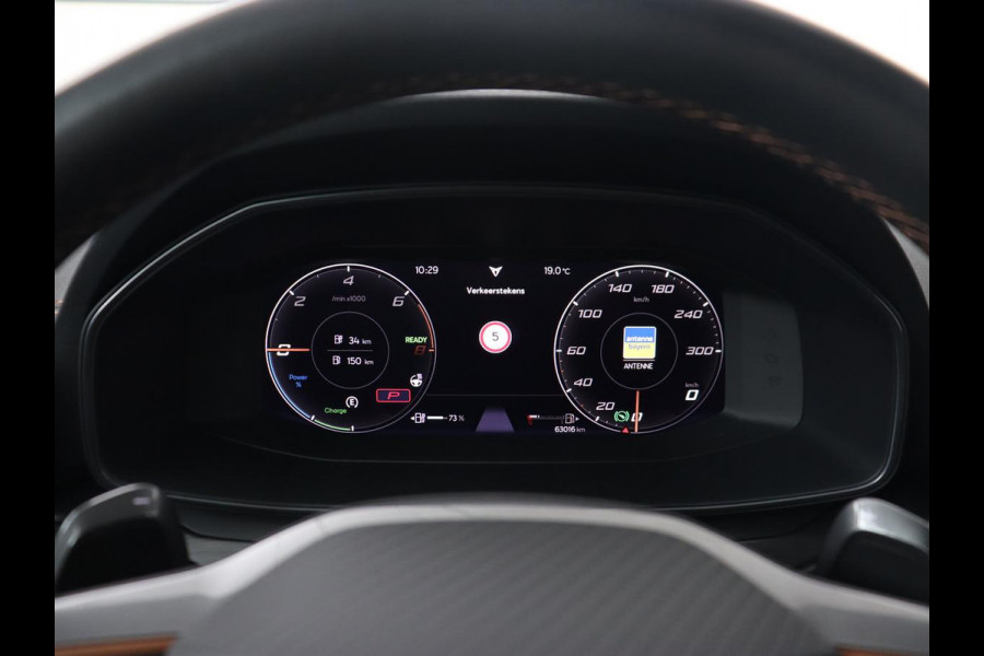 CUPRA Formentor 1.4 e-Hybrid VZ | 245pk | 360 Camera | Stoel & stuurverwarming | Adaptive cruise | Carplay | Sfeerverlichting | Navigatie | Park Assist | Keyless | PHEV | Plug In