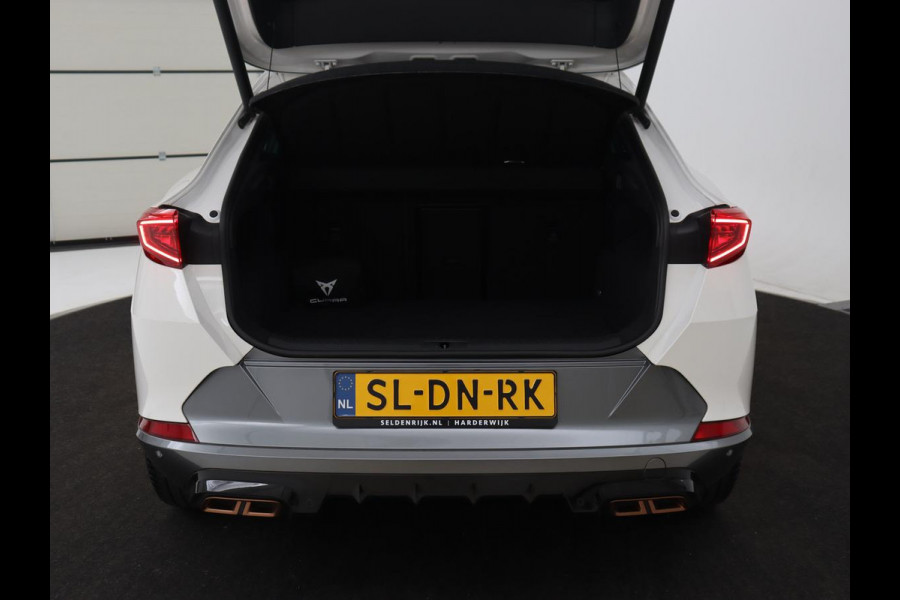 CUPRA Formentor 1.4 e-Hybrid VZ | 245pk | 360 Camera | Stoel & stuurverwarming | Adaptive cruise | Carplay | Sfeerverlichting | Navigatie | Park Assist | Keyless | PHEV | Plug In