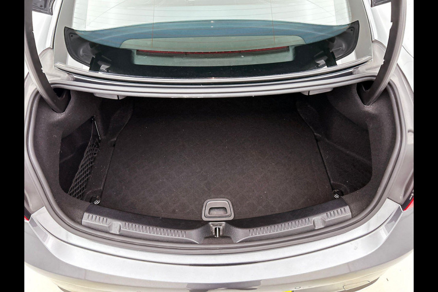 Mercedes-Benz E-Klasse Coupé 200 Business AMG-STYLING SFEERVERLICHTING SPORT-LEER