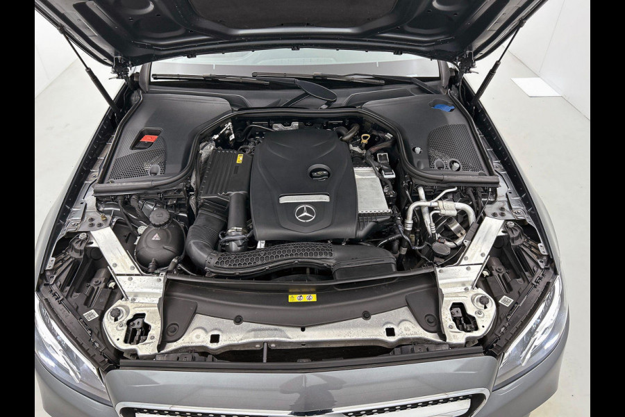 Mercedes-Benz E-Klasse Coupé 200 Business AMG-STYLING SFEERVERLICHTING SPORT-LEER