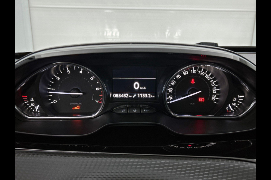 Peugeot 2008 1.2 PureTech Allure NAVI | STOF-LEER | CRUISE