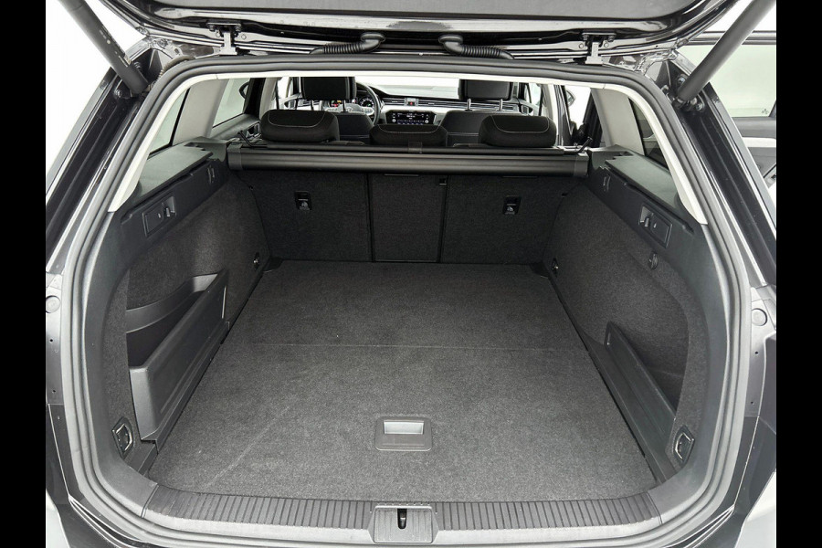 Volkswagen Passat Variant 1.4 TSI PHEV GTE High Line CAMERA AD-CRUISE EL-ACHTERKLEP CARPLAY